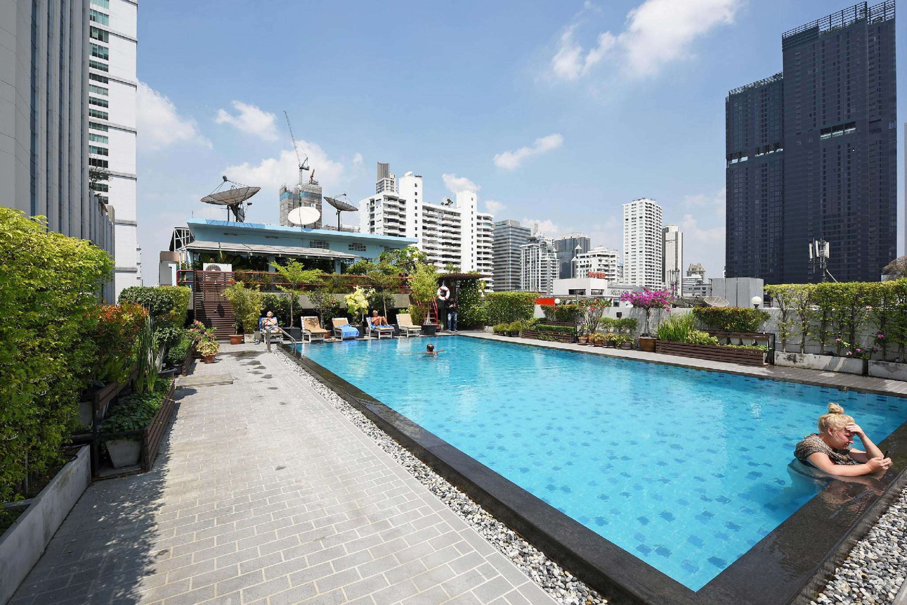 Ruamchitt Plaza Hotel Bangkok Zewnętrze zdjęcie